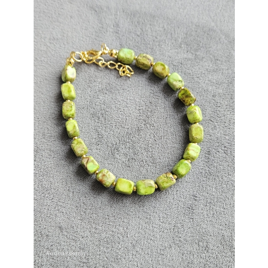 BRANSOLETKA Z NATURALNYCH KAMIENI – ODCIENIE ZIELENI + ZŁOTE AKCENTY | HANDMADE